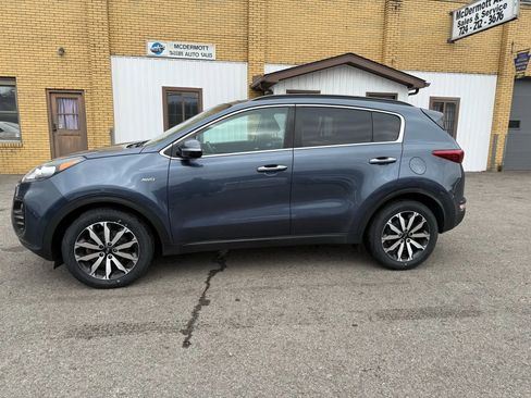 Used 2018 Kia Sportage EX w/ EX Premium Package image 2
