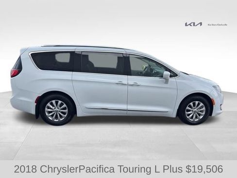 Used 2018 Chrysler Pacifica Touring-L Plus w/ Advanced Safetytec Group image 9