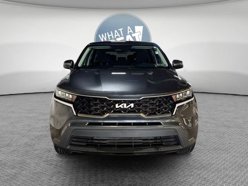 Used 2023 Kia Sorento LX AWD/4WD image 9