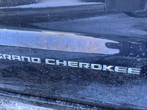 Used 2016 Jeep Grand Cherokee Limited image 10