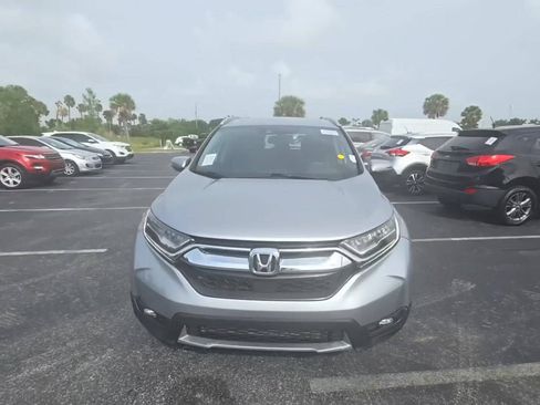 Used 2018 Honda CR-V Touring image 2