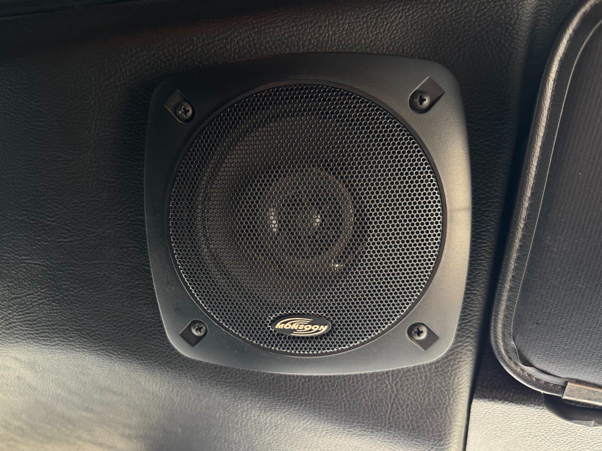Used 2004 HUMMER H1 4-Door Open Top AWD/4WD image 24