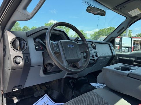 Used 2013 Ford F250 XL w/ PWR Equipment Group AWD/4WD image 14