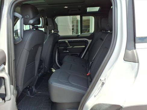 Used 2026 Land Rover Defender 110 S AWD/4WD image 12