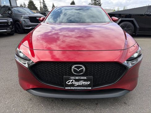 Used 2024 MAZDA MAZDA3 s FWD image 9