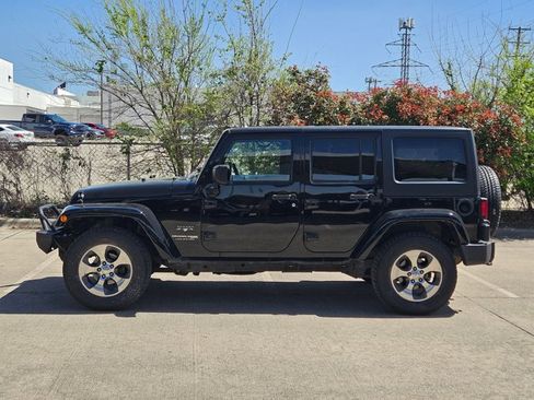 Used 2018 Jeep Wrangler Unlimited Sahara image 9