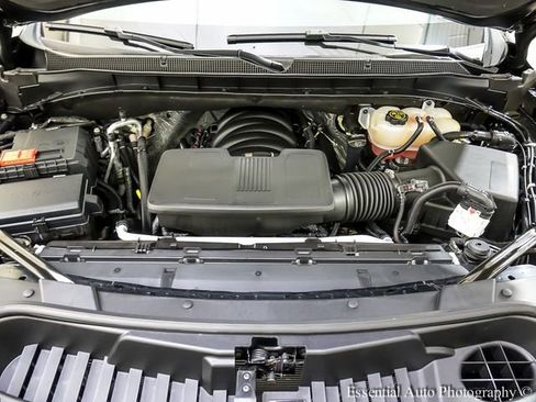 Used 2024 Chevrolet Suburban High Country AWD/4WD image 30