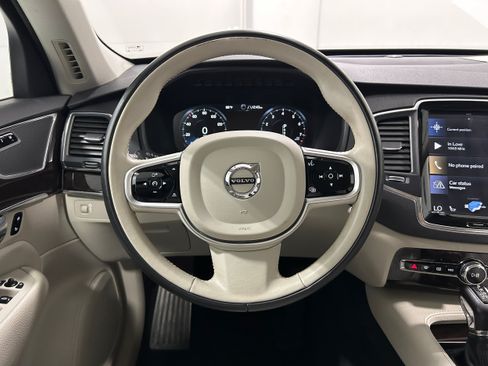 Used 2019 Volvo XC90 T6 Momentum w/ Advanced Package AWD/4WD image 13