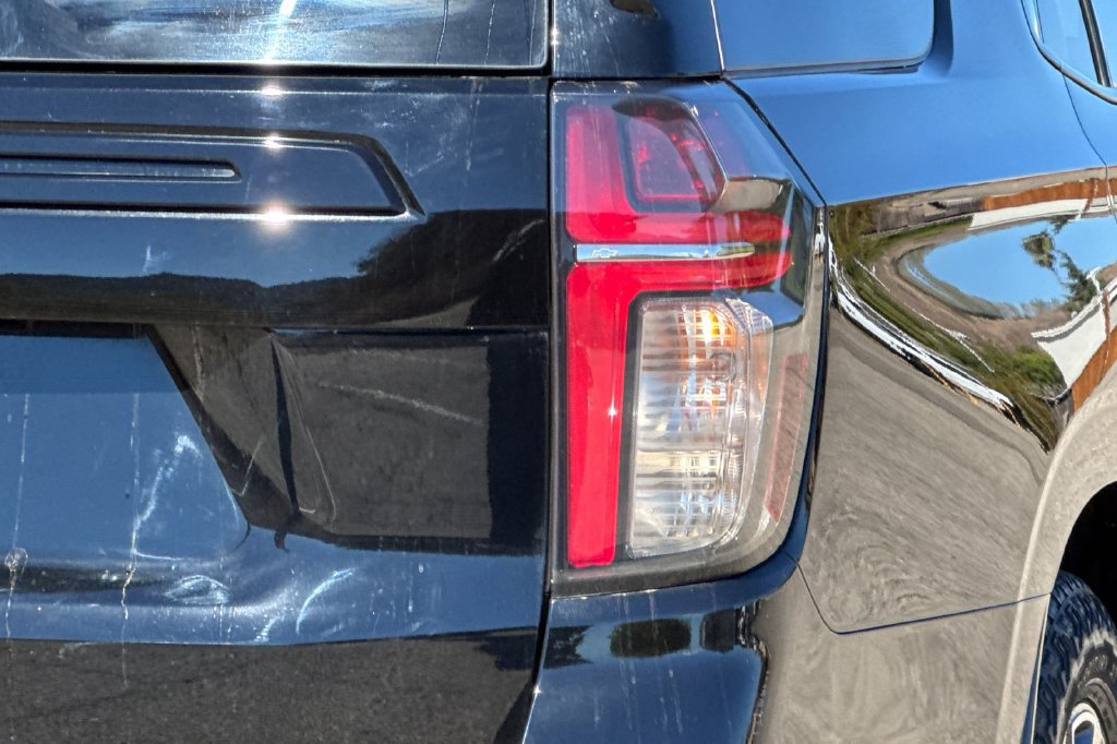 Used 2023 Chevrolet Tahoe Z71 w/ Z71 Off-Road Package AWD/4WD image 36