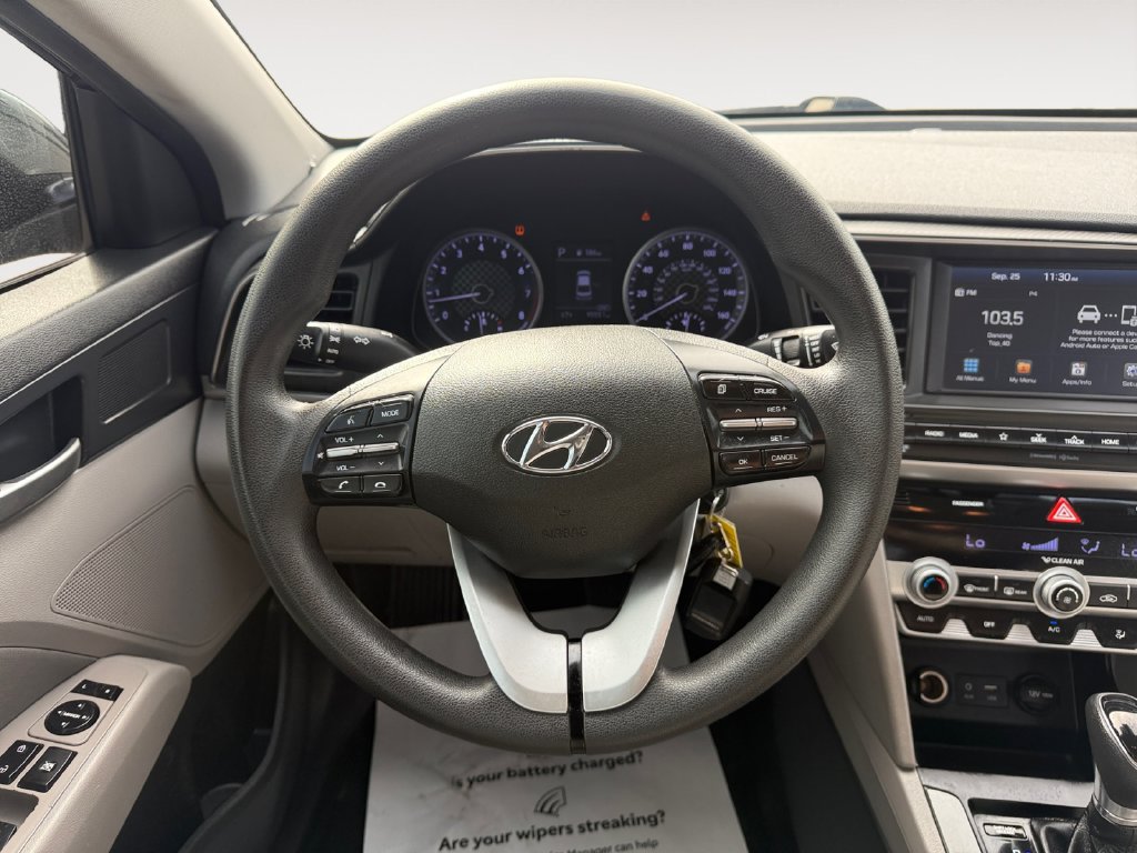 Used 2020 Hyundai Elantra SEL FWD image 12