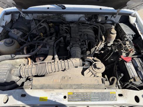 Used 2011 Ford Ranger XL image 18