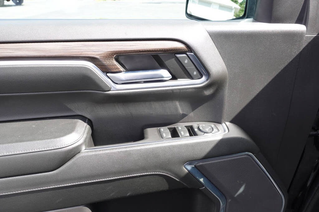 Used 2024 Chevrolet Silverado 1500 LT AWD/4WD image 17