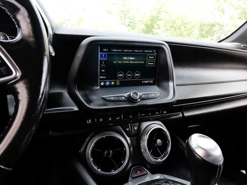 Used 2019 Chevrolet Camaro LT RWD image 31