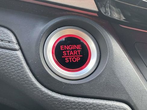 Used 2025 Honda Odyssey Sport-L image 21