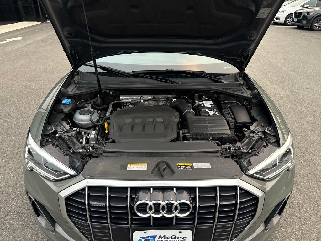 Used 2025 Audi Q3 2.0T Premium AWD/4WD image 25