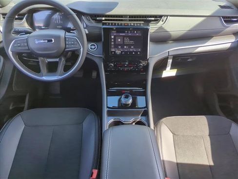 New 2025 Jeep Grand Cherokee Altitude RWD image 16