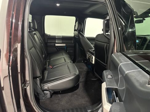 Used 2019 Ford F150 Lariat w/ Equipment Group 502A Luxury AWD/4WD image 23
