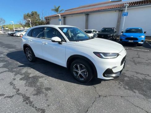 Certified 2023 Honda HR-V EX-L image 2