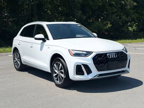 Used 2023 Audi Q5 2.0T Premium w/ Convenience Package AWD/4WD image 8