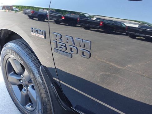 Used 2022 RAM 1500 Express w/ Wheel & Sound Group AWD/4WD image 14