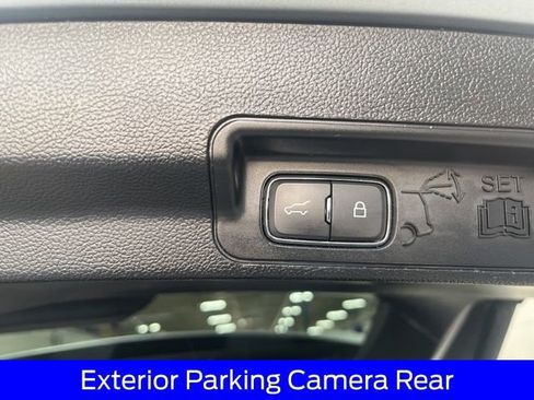 Used 2020 Ford Explorer Limited image 17