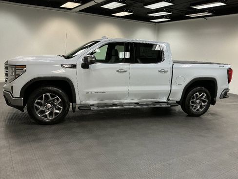 New 2026 GMC Sierra 1500 SLT w/ SLT Premium Package image 2