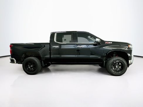 Used 2021 Chevrolet Silverado 1500 LTZ w/ LTZ Premium Package AWD/4WD image 10