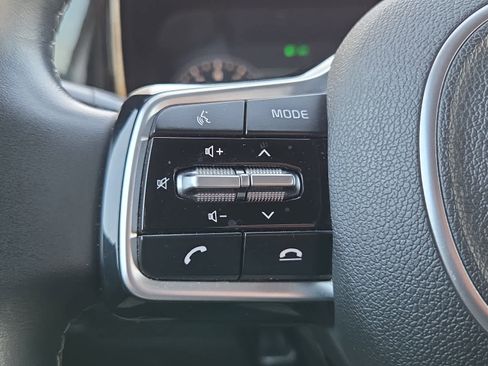 Used 2021 Kia Sorento S image 31