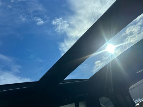 Used 2017 Mercedes-Benz GLS 450 4MATIC image 27