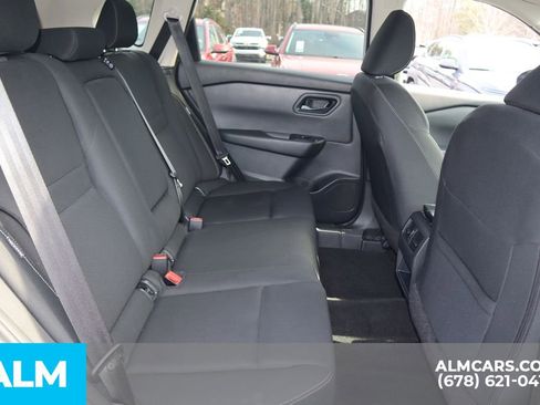 Used 2024 Nissan Rogue S image 21