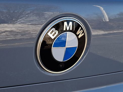 Used 2025 BMW 740i xDrive 740i xDrive w/ Premium Package image 29