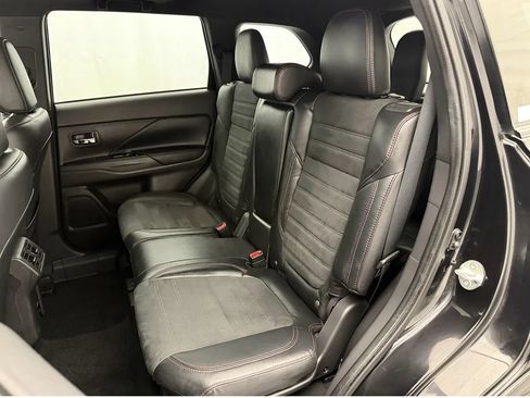 Used 2020 Mitsubishi Outlander SEL FWD image 19
