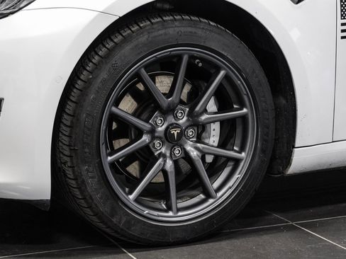 Used 2019 Tesla Model 3 Long Range image 54