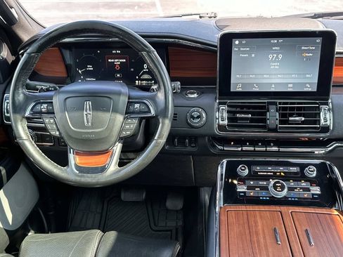Used 2019 Lincoln Navigator L Reserve AWD/4WD image 23