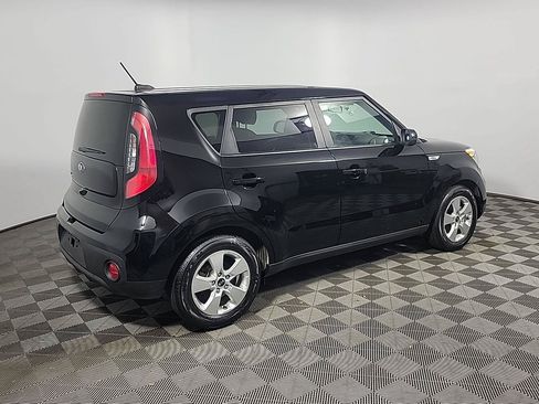 Used 2018 Kia Soul w/ Convenience Package FWD image 4