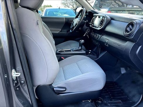 Used 2021 Toyota Tacoma SR AWD/4WD image 8