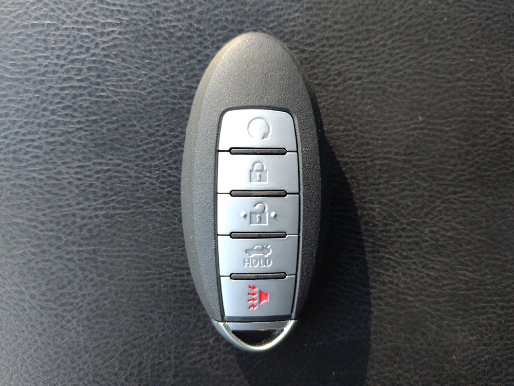 Used 2020 Nissan Pathfinder Platinum w/ Cargo Package FWD image 32