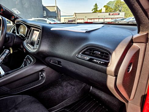 Used 2015 Dodge Challenger SRT w/ Technology Group image 12