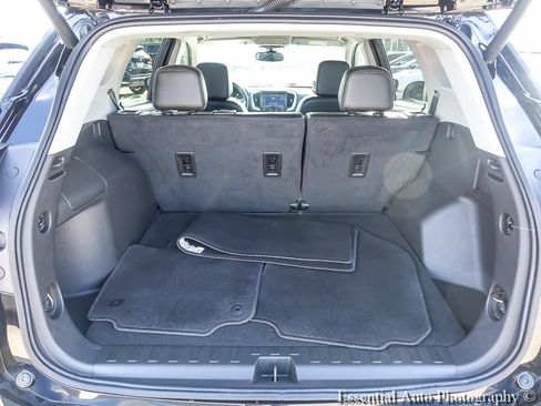 Used 2023 GMC Terrain SLT w/ Elevation Edition AWD/4WD image 22