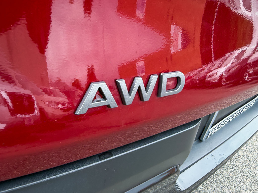 Used 2025 Nissan Murano SV AWD/4WD image 7