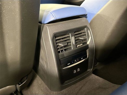 Used 2023 BMW M3 w/ M Carbon Exterior Package RWD image 36