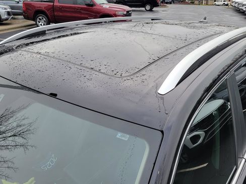 Used 2025 Volkswagen Atlas SEL image 11