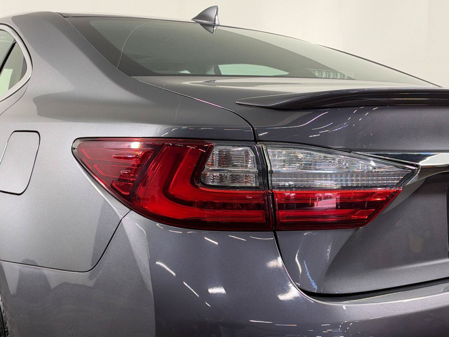 Used 2017 Lexus ES 350 w/ Navigation System Package FWD image 9