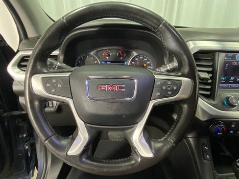 Used 2019 GMC Acadia SLT AWD/4WD image 18
