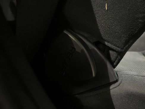 Used 2010 Mitsubishi Lancer Evolution GSR image 12