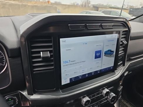 Used 2022 Ford F150 XLT w/ Equipment Group 302A High image 12