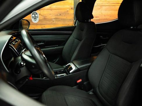 Used 2022 Hyundai Santa Cruz SE image 9