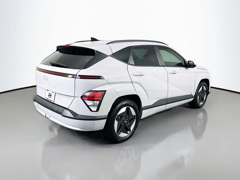 Certified 2024 Hyundai Kona SEL FWD image 5