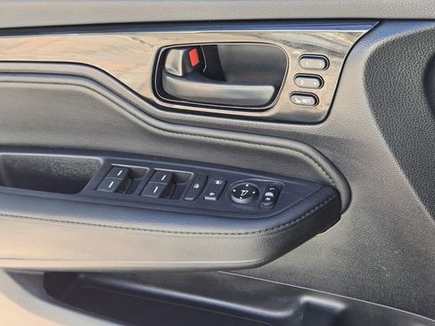 Used 2025 Honda Odyssey Touring image 32