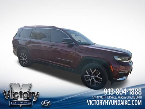Used 2024 Jeep Grand Cherokee L Limited w/ Trailer Tow Package AWD/4WD image 7